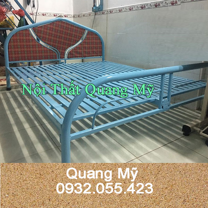 Giường sắt giá rẻ rộng 1m6 x 2m màu xanh
