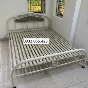 Giường sắt giá rẻ rộng 1m4 x 2m